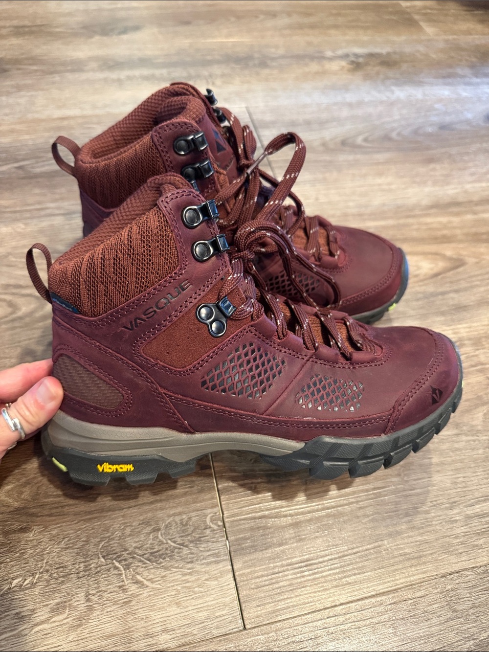 Vasque Talus AT UltraDry Women's Hiking Boots Size 7.5